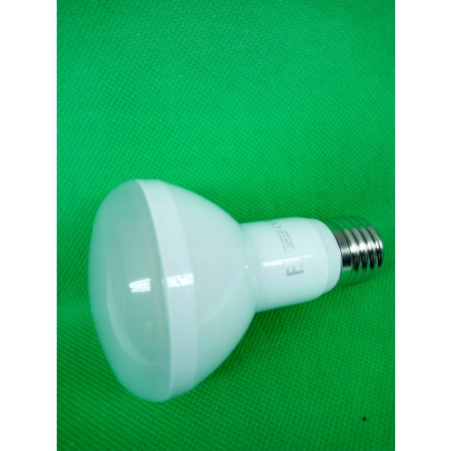 Żarówka LED E 27 10 WAT 820 LUMIENÓW CIEPŁA BIAŁA BARDZO DOBREJ JAKOŚCI