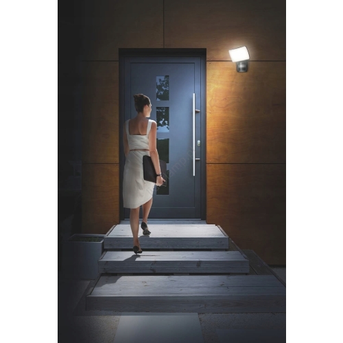 Reflektor solarny halogen LED z czujnikiem ruchu 700 lm IP44 12x15,7x5,9 cm