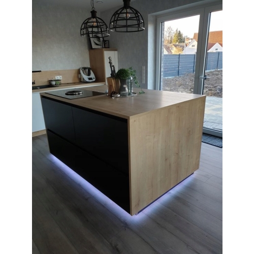 TAŚMA LED RGB LSC SMART CONNECT 5 m 20 W wifi 2.4