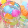 CUBE ICE Kostki lodu do drinków wielokrotnego użytku 20 sztuk kolorowe