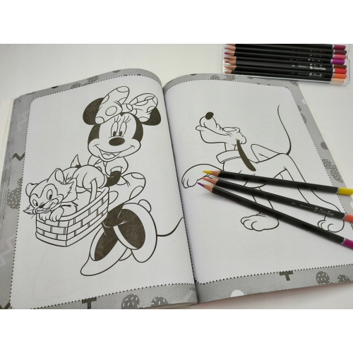 KOLOROWANKA DISNEY MEGA COLOR FROZEN II z naklejkami Olaf Elza Anna Sveen