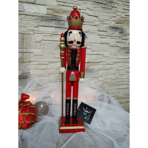 DZIADEK DO ORZECHÓW Z DREWNA KRÓL Z LANCĄ XL 38 CM