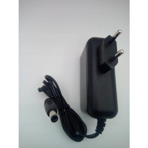 ZASILACZ MODEL DSA-36PFH-12FBU 12V3A