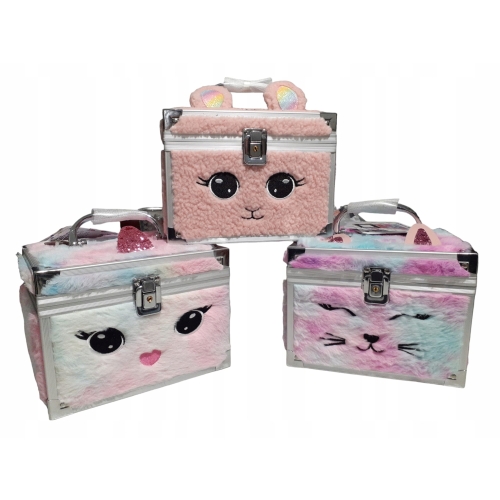Kosmetyczka walizka dziecięca z produktami do makijażu I Love My Style 32