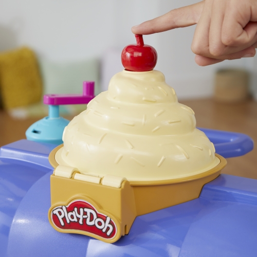 Ciastolina Playdoh Zestaw Grająca Wielka Lodziarnia Na Kółkach F1039 95cm