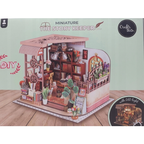MINIATUROWY DOMEK DO SAMODZIELNEGO SKŁADANIA THE STORY KEEPER LED