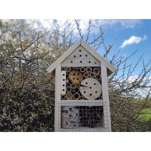 DOMEK hotel BUDKA LĘGOW DLA OWADÓW MOTYLI Z NATURALNEGO DREWNA DUŻY Z KORĄ