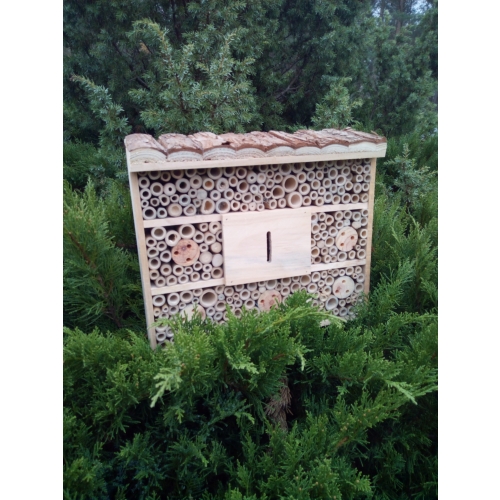 DOMEK hotel BUDKA LĘGOW DLA OWADÓW MOTYLI Z NATURALNEGO DREWNA DUŻY Z KORĄ