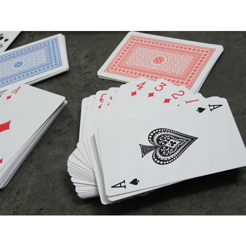 Karty do gry plastikowe w etui 2 talie w pudełku poker remik pasjans tysiąc
