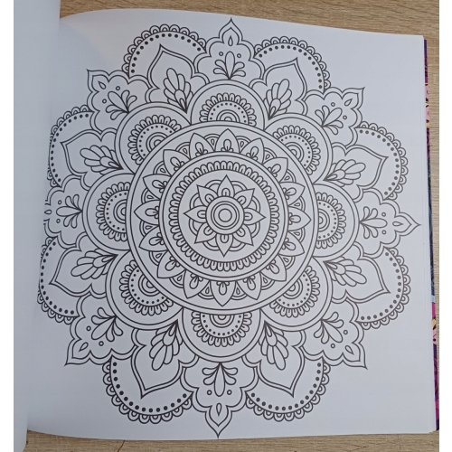 ANTYSTRESOWA EKSLUZYWNA KOLOROWANKA KSIĄŻKA MANDALA 200GSM 40 STRON FIOLET
