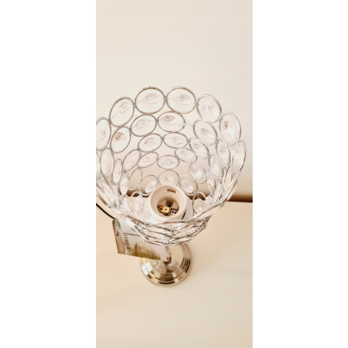 Lampa stołowa z osłoną z koralików Lumero Glamour