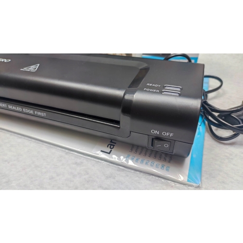 ZESTAW LAMINATOR FICHERO URZĄDZENIE DO LAMINOWANIA ZDJĘĆ A4 + 5 ARKUSZY A4