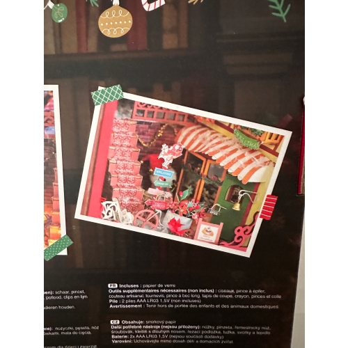 Miniaturowy domek do samodzielnego składania CHRISTMAS BOOK NOOK led 3D