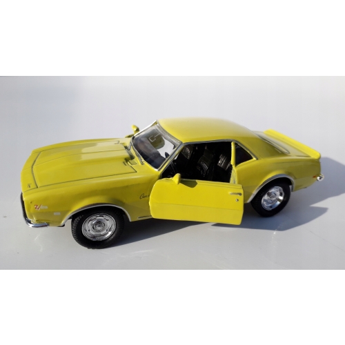 Chevrolet Camaro Z28 metalowy kolekcjonerski model samochodu1:34 welly Ż