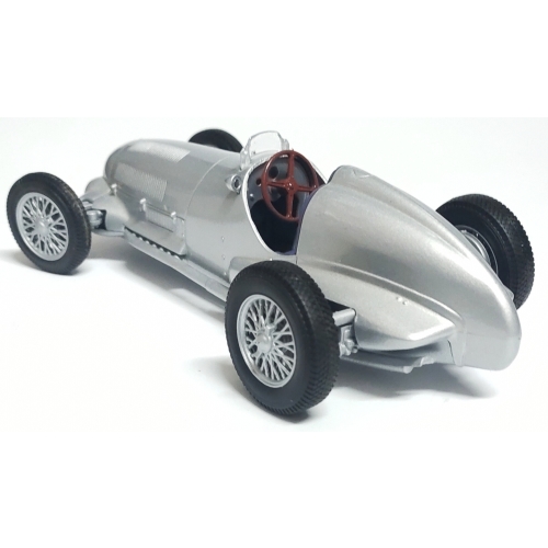 MERCEDES-BENZ W125 1937 METALOWY MODEL SAMOCHODU RESORAK WELLY 1:24 SREBRNY