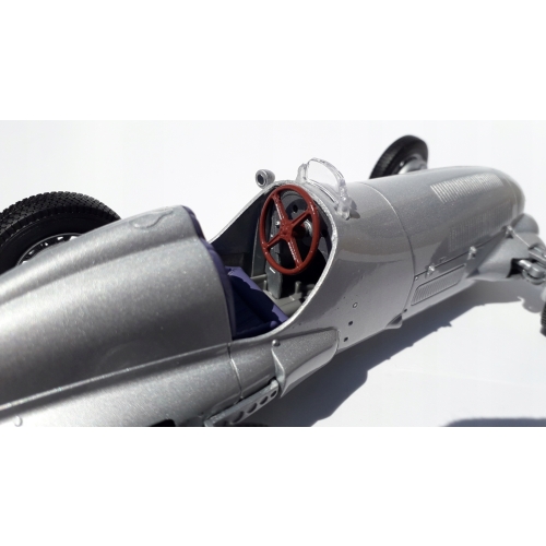 MERCEDES-BENZ W125 1937 METALOWY MODEL SAMOCHODU RESORAK WELLY 1:24 SREBRNY