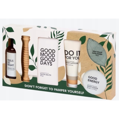 Zestaw prezentowy kosmetyków do kąpieli dla kobiety żel masażer sól peeling