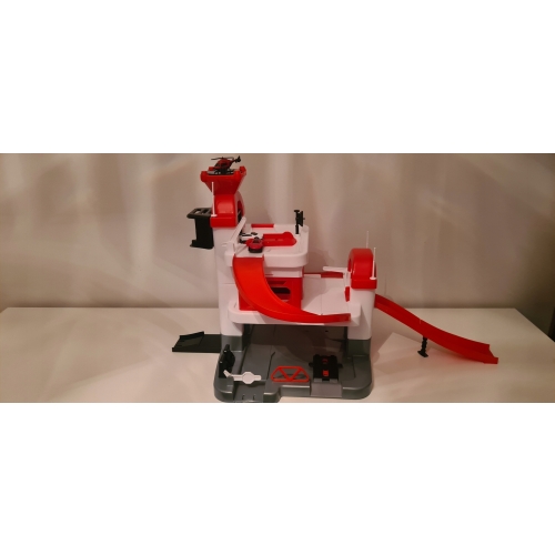 OGROMNA 8 x 19.4 x 43 cm Remiza strażacka Winda Rampy Teamsterz 3 Pojazdy