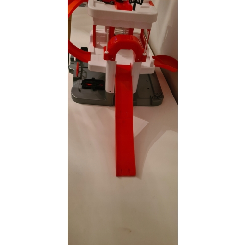 OGROMNA 8 x 19.4 x 43 cm Remiza strażacka Winda Rampy Teamsterz 3 Pojazdy