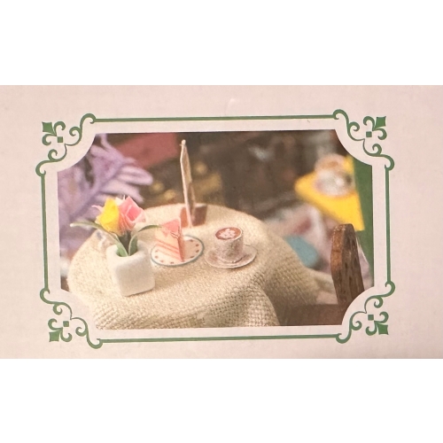 MINIATUROWY DREWNIANY ZIELONY DOMEK GREENHOUSE CAFE Z OŚWIETLENIEM LED