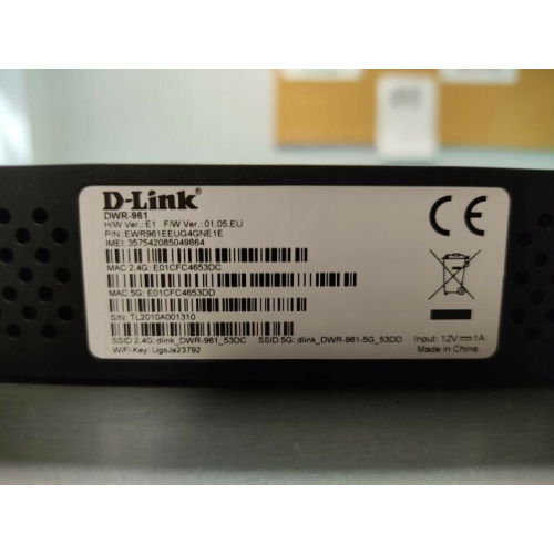 Router mobilny WiFi D-Link DWR-961 4G LTE czarny