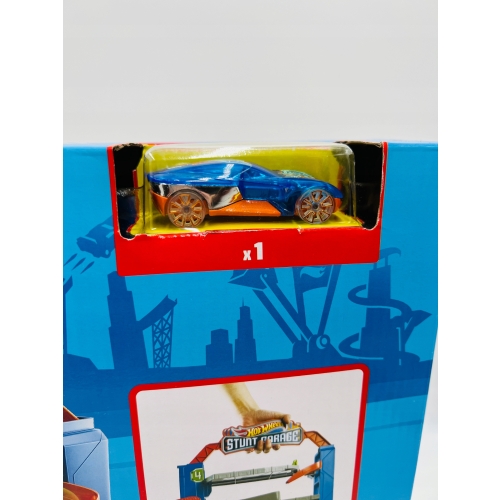 Garaż kaskaderski Stunt Garage Hot Wheels City Mattel Auto Czarne GNL70 4+