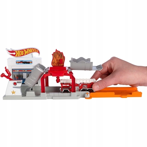 HOT WHEELS Stacja benzynowa w ogniu NOWY MODEL !! 4-8 lat czerwony samochód