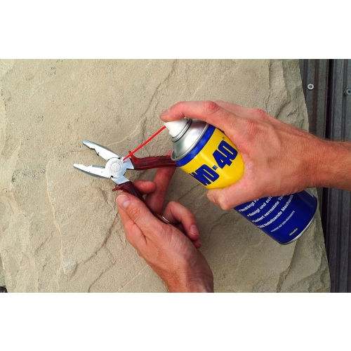 SPRAY WD-40 WIELOFUNKCYJNY PREPARAT CZYSZCZĄCY KONSERWUJĄCY AEROZOL 175 ml